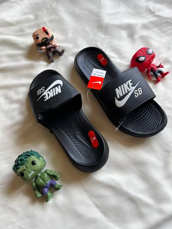 Nike Slipper