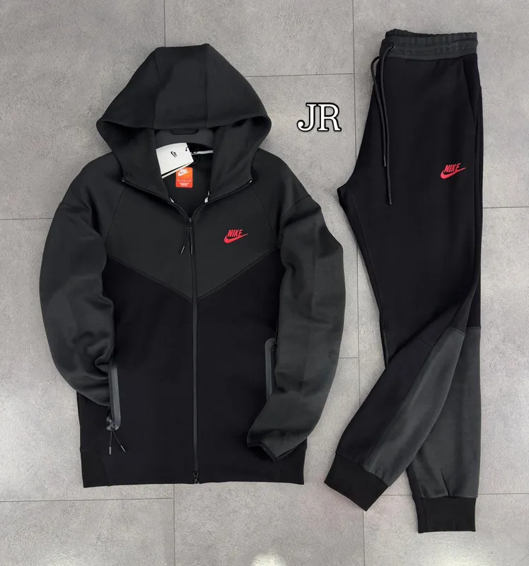 Set Techfleece 2024