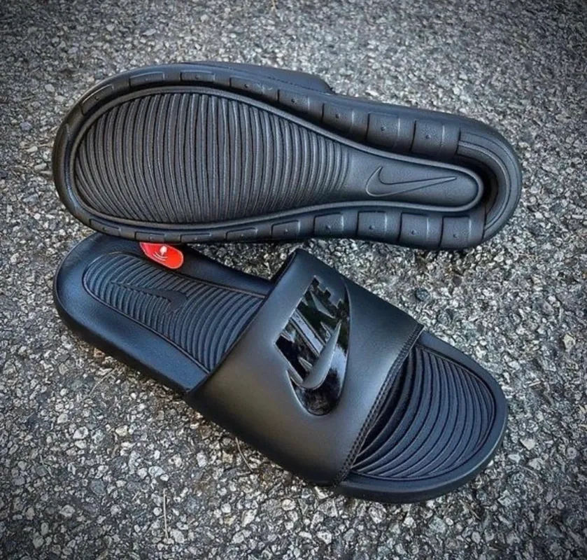 Nike Slipper